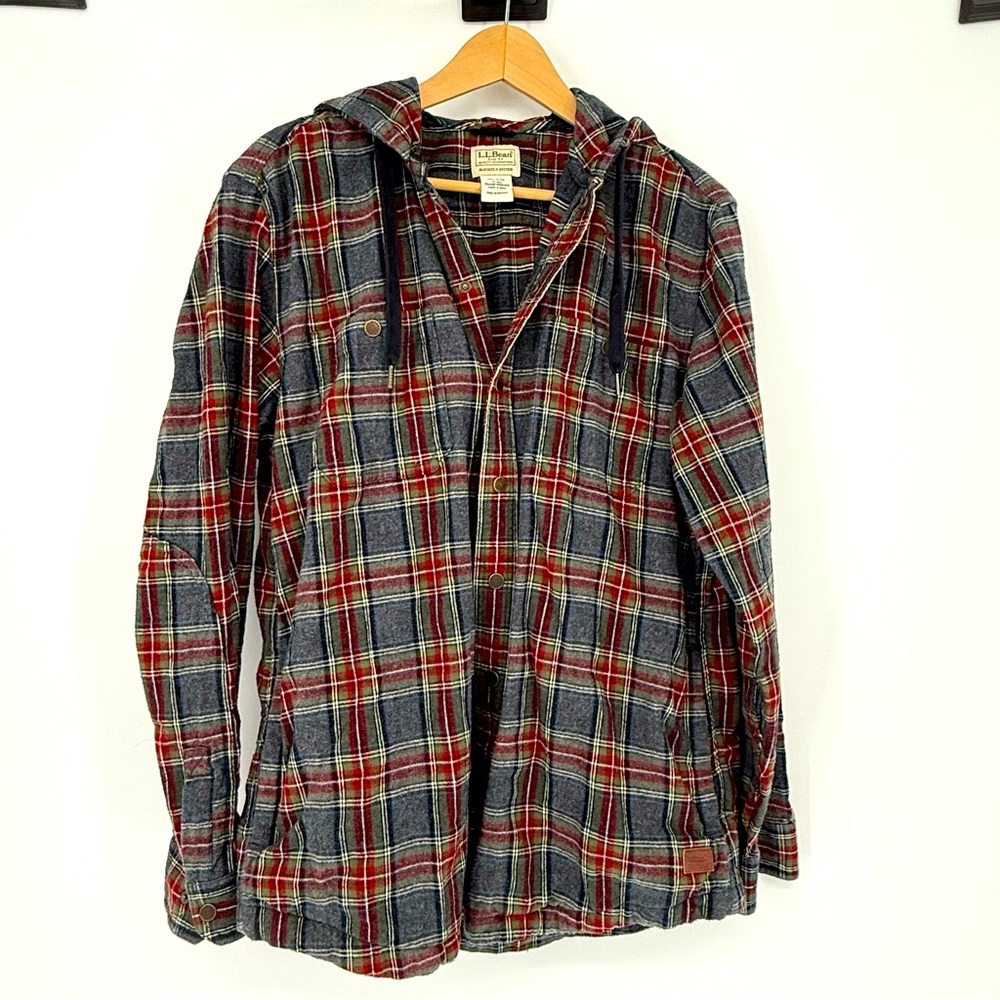 L.L. Bean Men’s Flannel Shirt Size Med‎ ID508169 Hooded Plaid Slightly Fitted